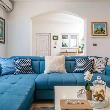 1 Bedroom Cozy In Tatil Evi Marčana